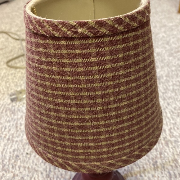 Burgundy Country Lamp - Picture 2 of 6